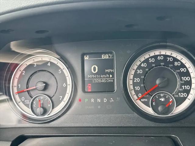 2019 Ram 1500 Classic SLT Crew Cab 4x4 64 Box