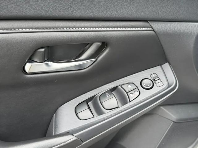 2023 Nissan Sentra SV Xtronic CVT