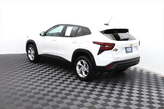 2025 Chevrolet Trax FWD LS