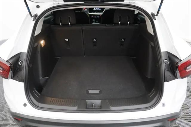2025 Chevrolet Trax FWD LS
