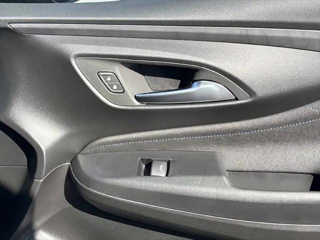 2026 Buick NV Sport Touring FWD