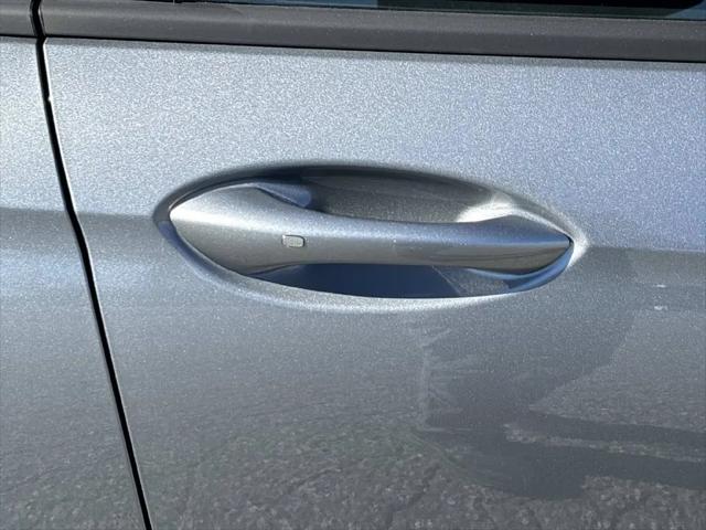 2026 Buick NV Sport Touring FWD