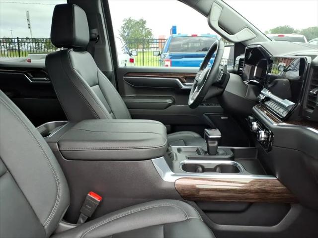 2024 GMC Sierra 1500 4WD Crew Cab Short Box Elevation with 3SB