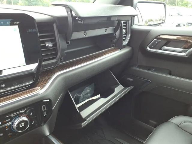 2024 GMC Sierra 1500 4WD Crew Cab Short Box Elevation with 3SB