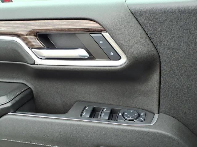 2024 GMC Sierra 1500 4WD Crew Cab Short Box Elevation with 3SB