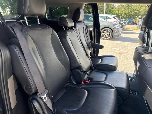 2025 Kia Carnival MPV LXS