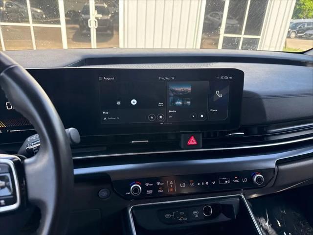 2025 Kia Carnival MPV LXS