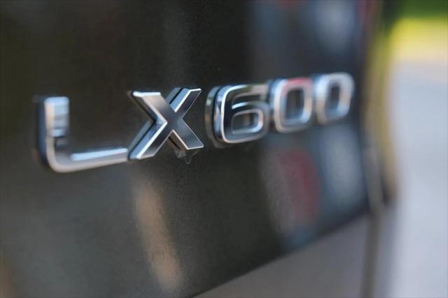 2024 Lexus LX Luxury