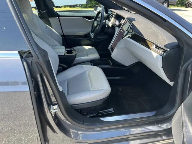 2016 Tesla Model S 90D