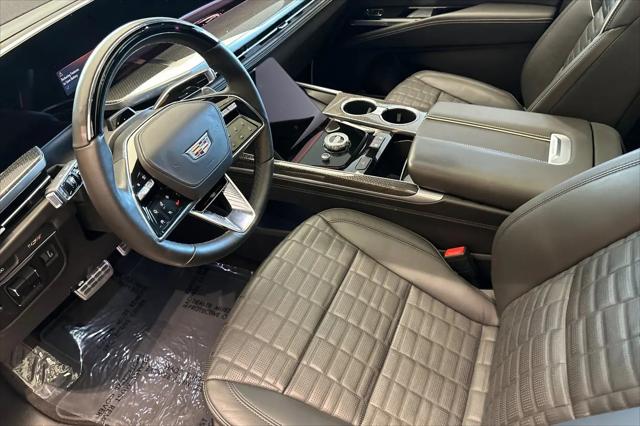 2025 Cadillac Escalade ESV V-Series