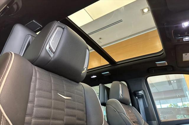 2025 Cadillac Escalade ESV V-Series