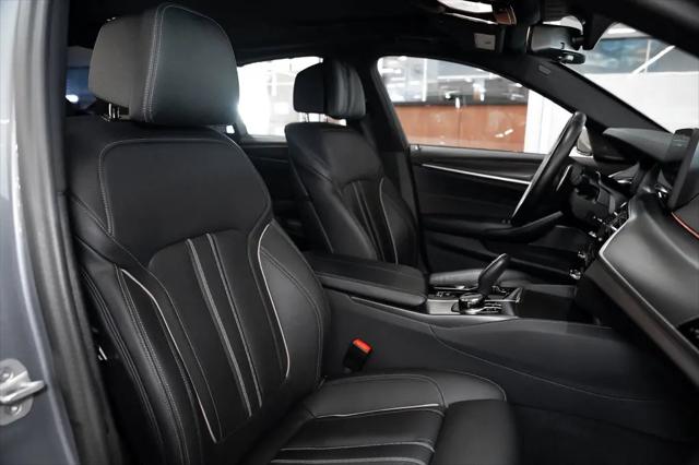 2023 BMW M5 i xDrive