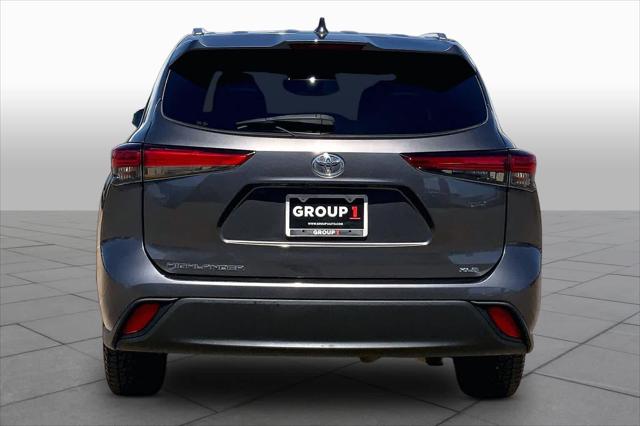 Used 2020 Toyota Highlander XLE For Sale in Lubbock, TX