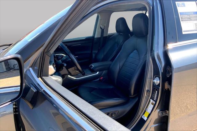 Used 2020 Toyota Highlander XLE For Sale in Lubbock, TX