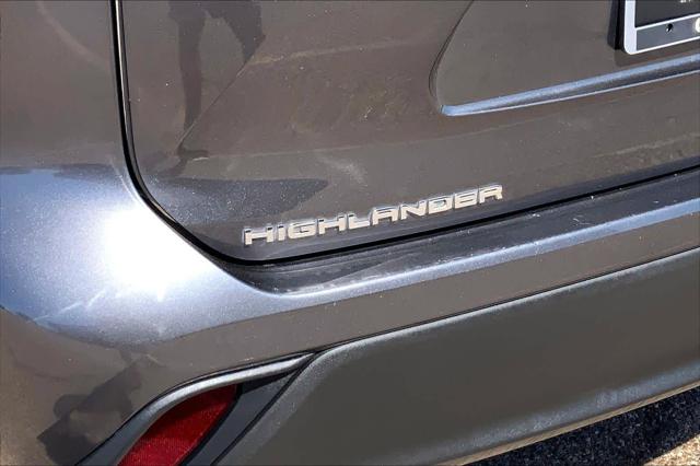 Used 2020 Toyota Highlander XLE For Sale in Lubbock, TX