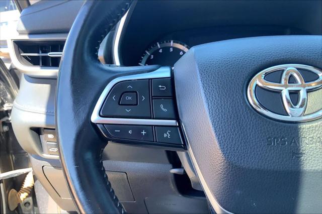 Used 2020 Toyota Highlander XLE For Sale in Lubbock, TX