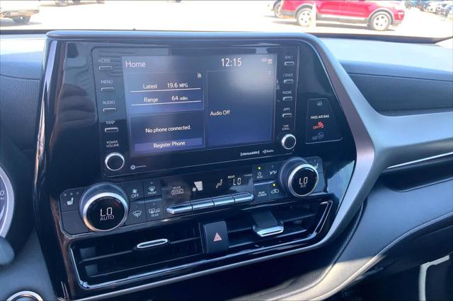 Used 2020 Toyota Highlander XLE For Sale in Lubbock, TX
