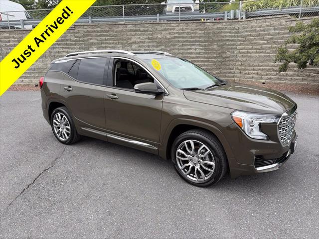 2023 GMC Terrain AWD Denali