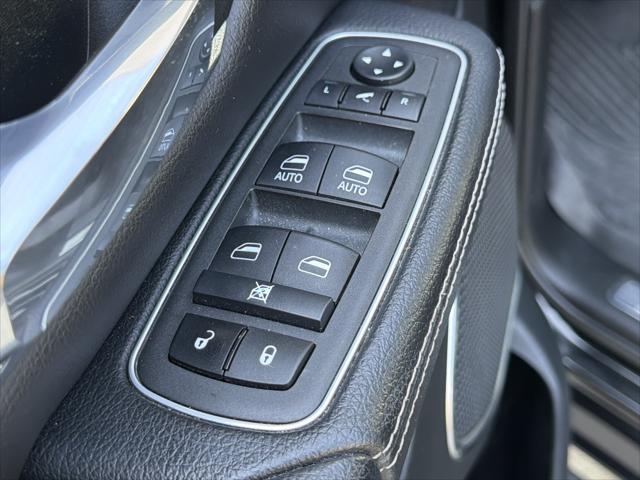 2022 Ram 1500 Laramie Crew Cab 4x4 57 Box