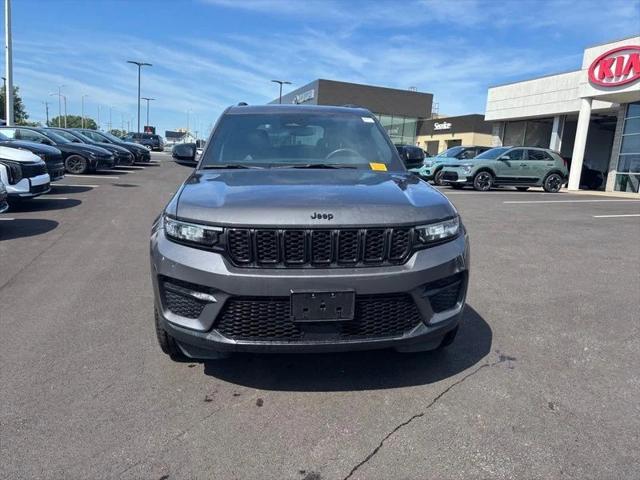 2023 Jeep Grand Cherokee Altitude X 4x4 2023 Jeep Grand Cherokee Altitude X 4x4