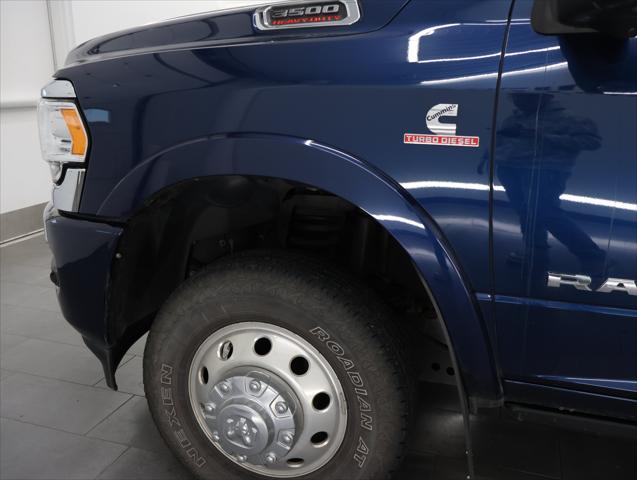 2023 Ram 3500 Limited Longhorn Mega Cab 4x4 64 Box