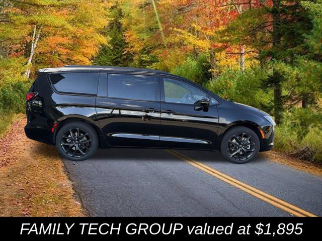 2027 Chrysler Pacifica Limited AWD