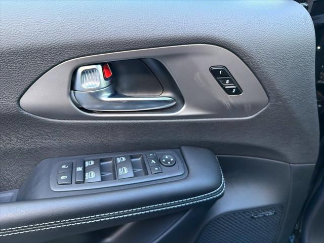 2027 Chrysler Pacifica Limited AWD