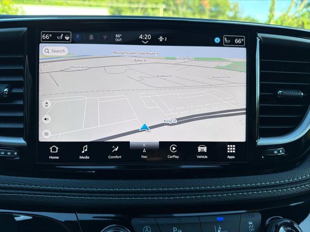 2027 Chrysler Pacifica Limited AWD
