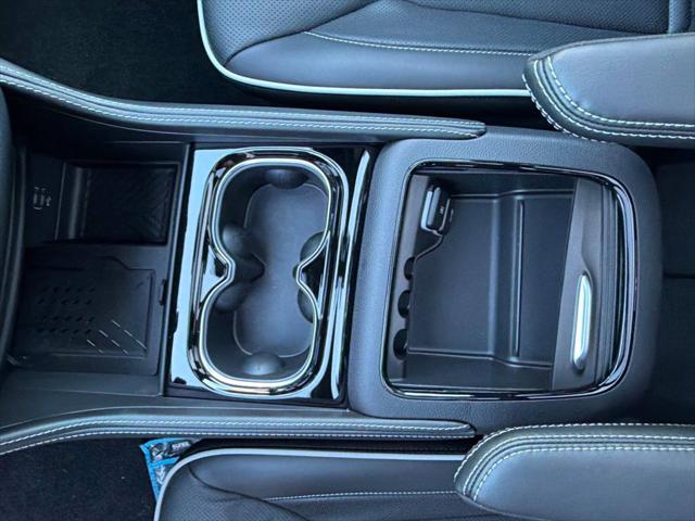 2027 Chrysler Pacifica Limited AWD