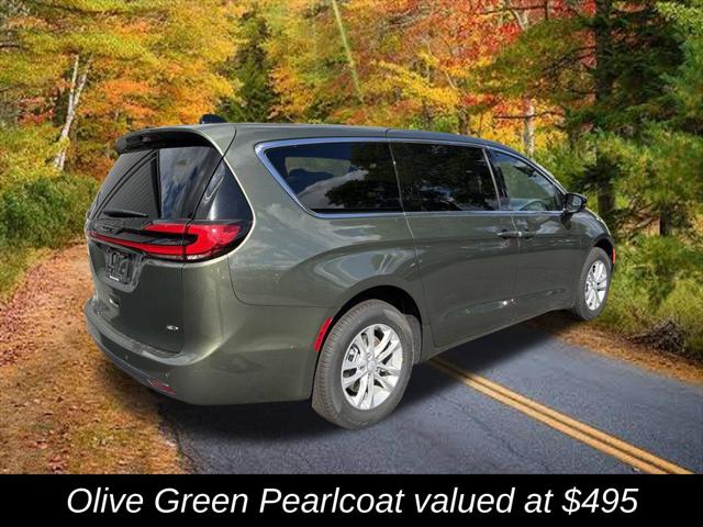 2027 Chrysler Pacifica Select AWD