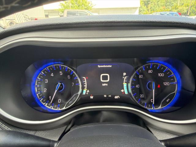 2027 Chrysler Pacifica Select AWD