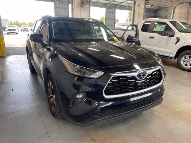 2023 Toyota Highlander XLE for sale in Groveport, OH