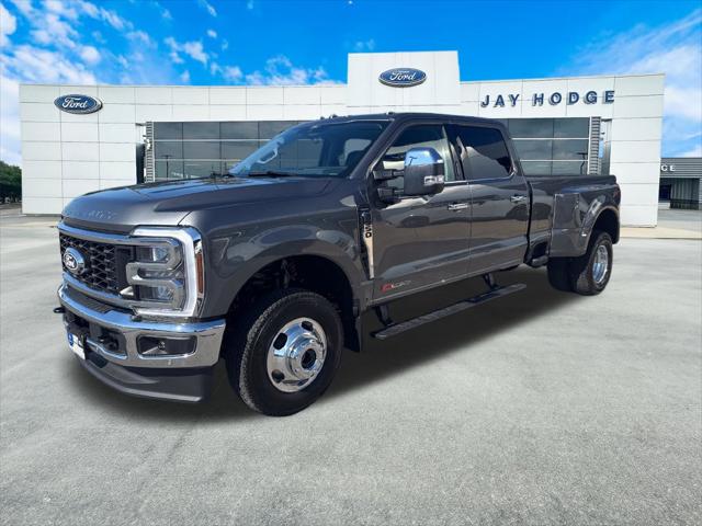 2027 Ford F-350 LARIAT