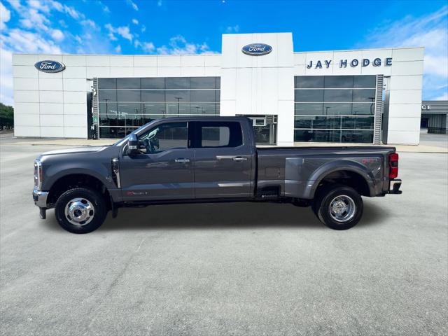 2027 Ford F-350 LARIAT