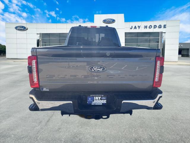 2027 Ford F-350 LARIAT