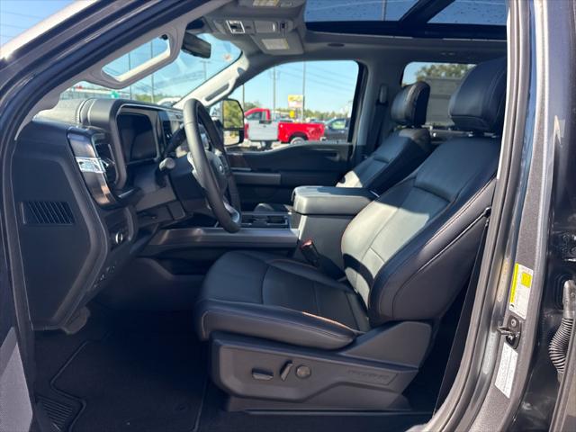 2027 Ford F-350 LARIAT