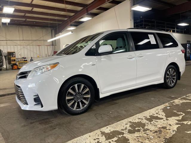 2018 Toyota Sienna LE 7 Passenger for sale in Traverse City, MI