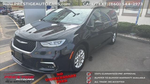 2023 Chrysler Pacifica Touring L for sale in New Britain, CT