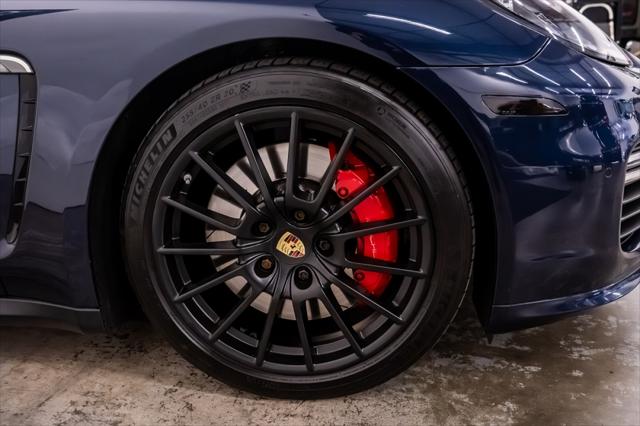 2015 Porsche Panamera GTS