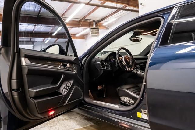 2015 Porsche Panamera GTS