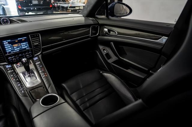 2015 Porsche Panamera GTS