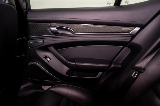 2015 Porsche Panamera GTS