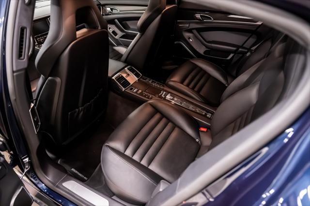 2015 Porsche Panamera GTS