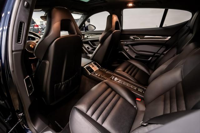 2015 Porsche Panamera GTS