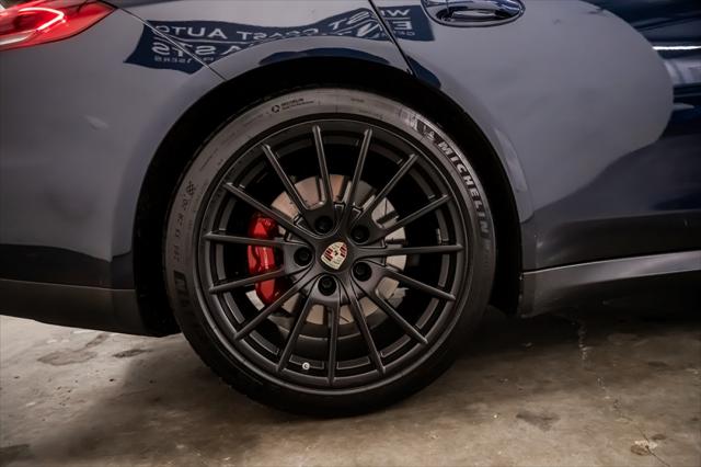 2015 Porsche Panamera GTS