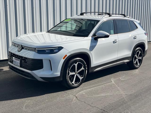 2025 Volkswagen Tiguan 2.0T SE