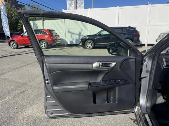 2014 Lexus CT 200h Base