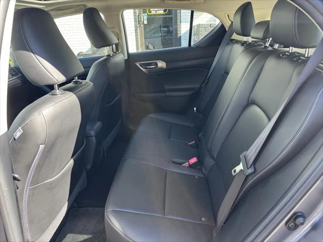 2014 Lexus CT 200h Base
