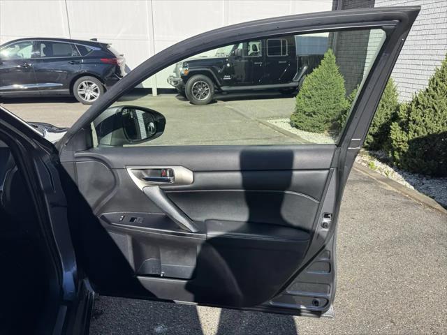 2014 Lexus CT 200h Base