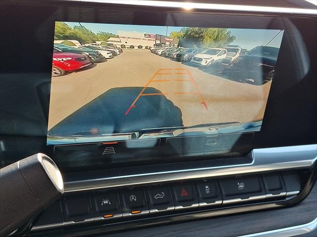 2025 GMC Sierra 1500 2WD Crew Cab Short Box SLT